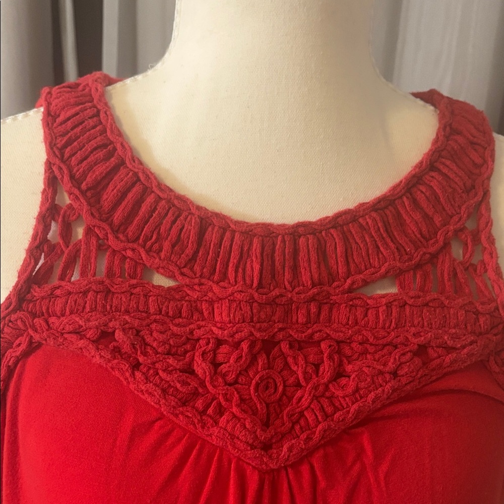 Maurices Red Sleeveless Crochet Blouse, size M - Picture 5 of 5